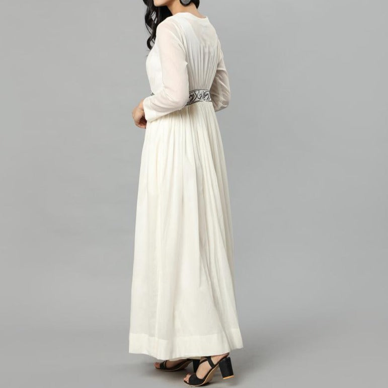 
                  
                    Perahun Dardesh Ka Embroidered Calligraphy Tunic-White
                  
                